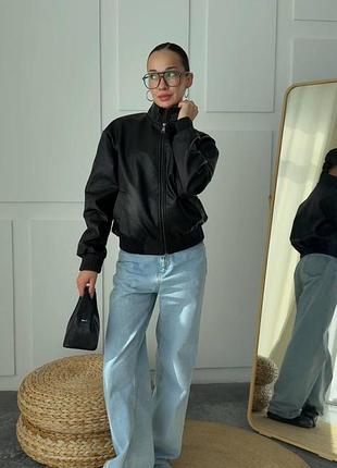 Жіночий бомбер з екошкіри на підкладці — oversize