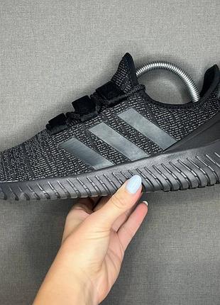 Кроссовки adidas 40,5 р