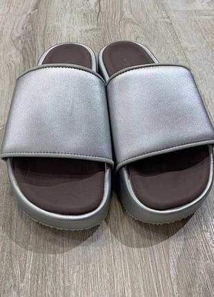 Жіночі шльопанці adidas y3 2