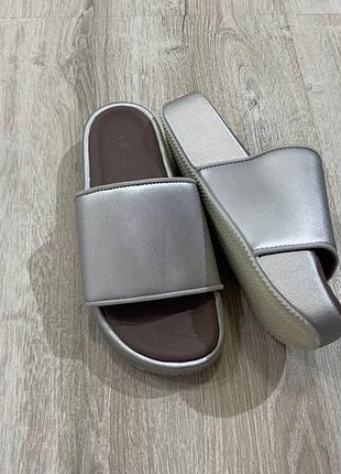 Жіночі шльопанці adidas y3 4