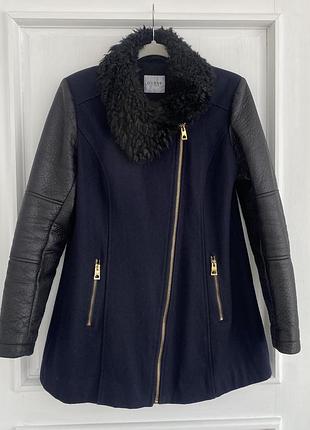 Пальто демі guess в синьому кольорі 58% вовни s