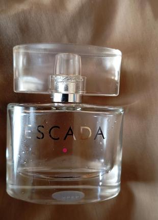 Флакон от escada signature