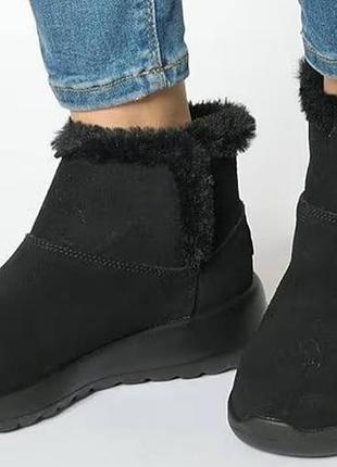 Жіночі зимові черевики низькі skechers 144400