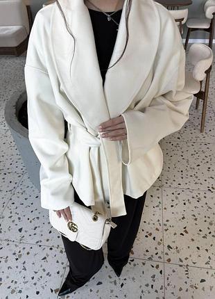 Женское пальто oversize | укороченное пальто из кашемира молочний