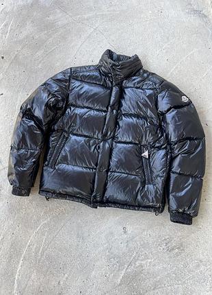 Чоловічий пуховик moncler