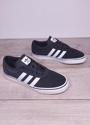 Кроссовки adidas 43р