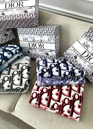 Плед dior м'який в подарунковому боксі