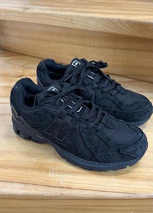 New balance термо кросівки 4