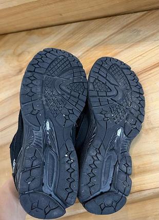 New balance термо кросівки 7