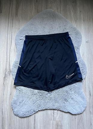 Nike dri-fit шорти на резинці чорні гарні