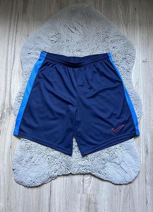 Nike dri-fit шорти на резинці гарні