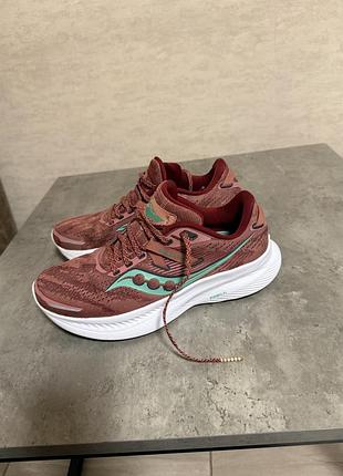 Кросівки бігові від saucony guide! оригінал! розмір 39