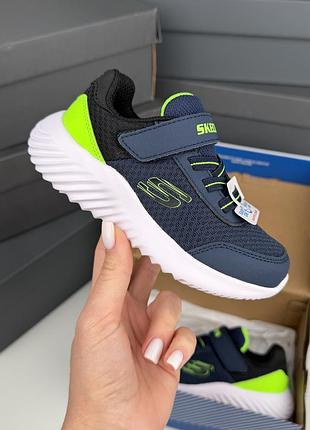 Стильні найлегші кросівки сітка skechers bounder