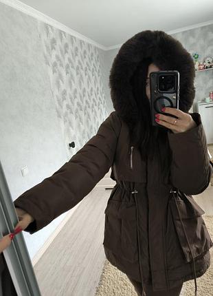 Парка жіноча коричнева демісезонна