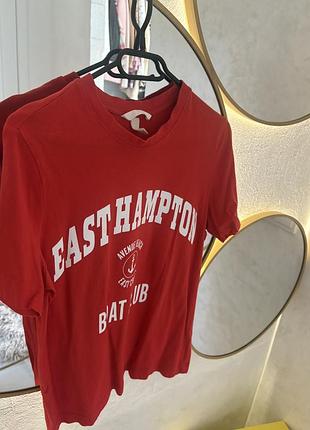 Яскрава футболка від бренду h&m