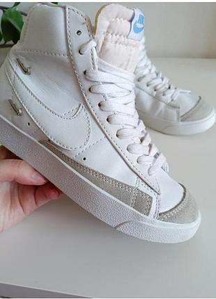 Кожаные кроссовки nike 2