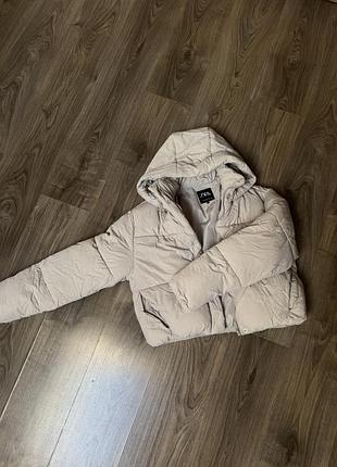 Куртка жіноча zara дута з капюшоном бежева