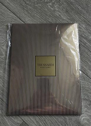 Хустка жіноча trussardi срібляста