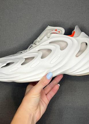 Кроссовки adidas 44 р