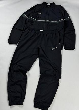Спортивний нейлоновий костюм nike dri-fit original m