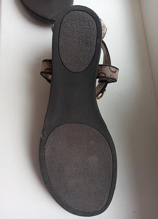 Босоніжки, сандалі guess 3