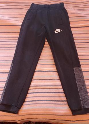 Спортивні штани для хлопчика nike чорні джогери