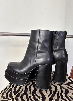 Жіночі ботильйони steve madden чорні шкіряні, на сторінці розпродаж особистого гардеробу (не бізнес, не перепродаж)