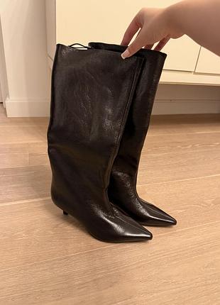 Чоботи жіночі zara темно-коричневі на kitten heel