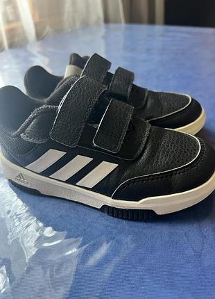 Кросівки для хлопчика adidas чорні, розмір 26