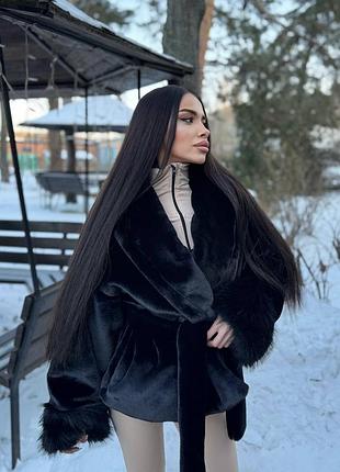 Тепла шуба чорна молочна