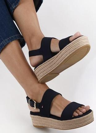 Оригинал.новые,стильные босоножки-сандалии на платформе mid wedge sandal tommy hilfiger