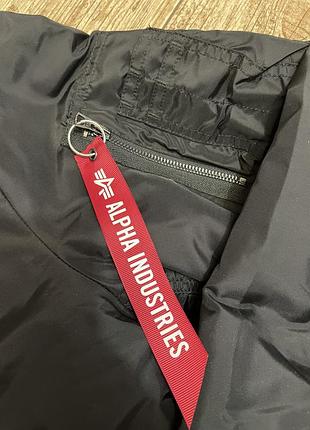 Нова куртка alpha industries, s 3