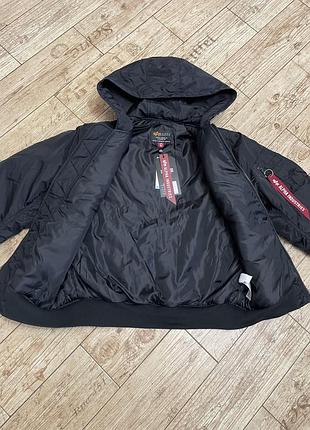 Нова куртка alpha industries, s 7