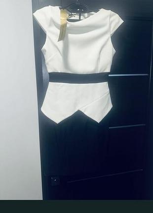 Елегантне біле текстуроване плаття-міді бренду vesper (розмір 12, uk).