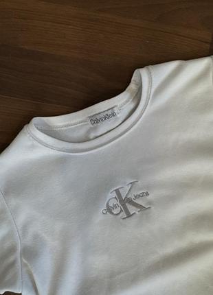 Топ calvin klein 2