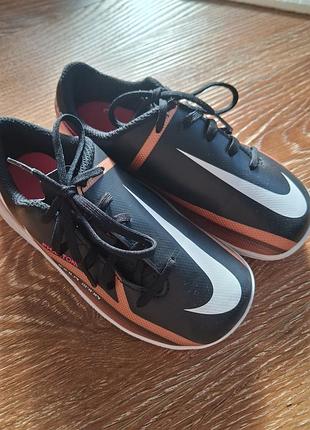 Футзалки дитячі nike jr. phantom gt2 club ic чорні, помаранчеві, розмір 27 eu