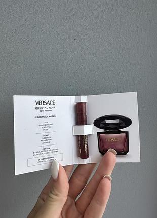 Духи versace crystal noir от итальянского бренда versace.