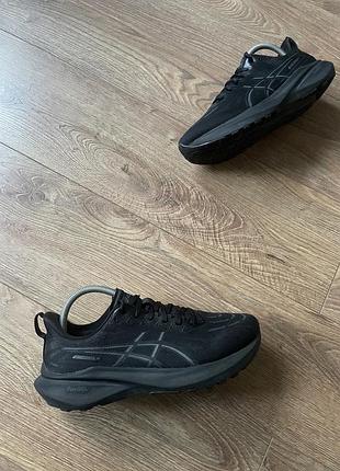Кросівки asics 42