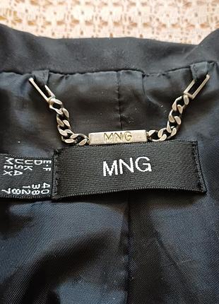 Елегантний чорний піджак mango 3