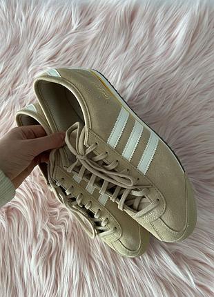 Кросівки аdidas 10