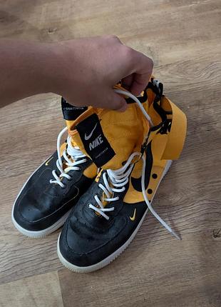 Кросівки чоловічі nike sf air force 1 high чорні з жовтим, розмір 45