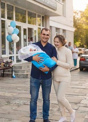 Теплый конверт на выписку из бархата,голубой конверт в роддом