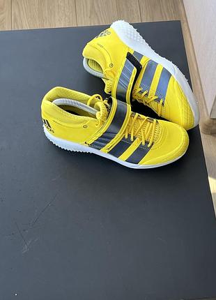 Кросівки adidas 5