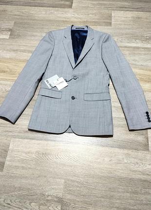 Мужской новый серый пиджак topman , размер s-m .