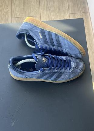 Кросівки adidas 4