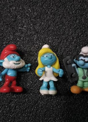 Іграшкові фігурки смурфіків kinder surprise