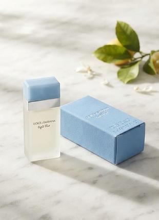Dolce&gabbana light blue eau de toilette — мініатюра туалетної води (фруктово-цитрусовий аромат) 5ml