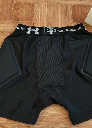 Шорты under armour с защитой на бёдрах4 фото