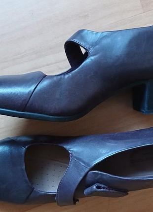 Туфлі жіночі clarks un damson, коричневі, шкіряні 41 розмір