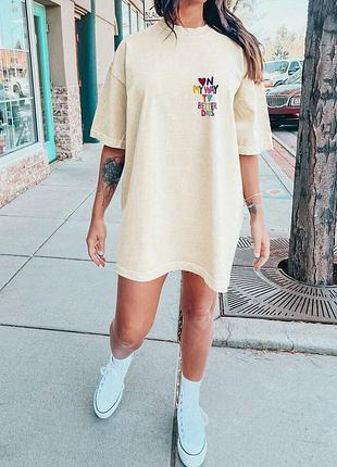 Кремовая удлиненная футболка платья oversize